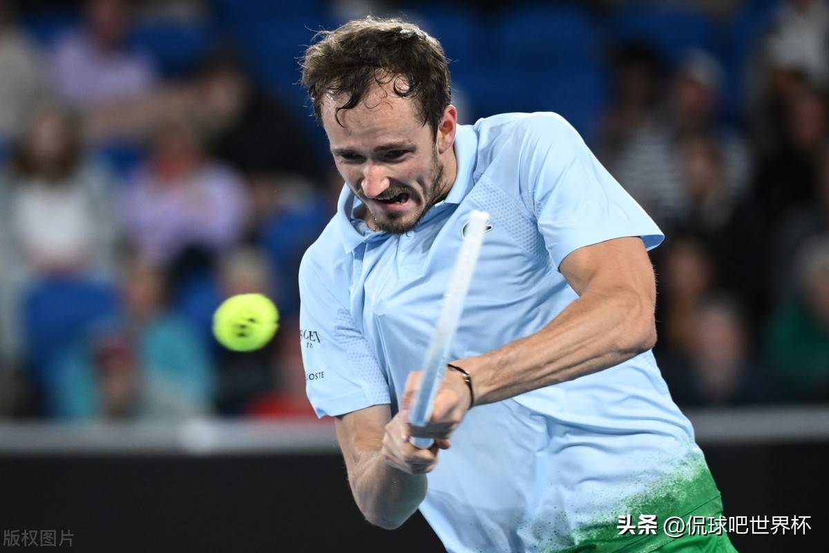 欧洲网球队碾压世界网球队，梅德韦杰夫绝境逆转的简单介绍