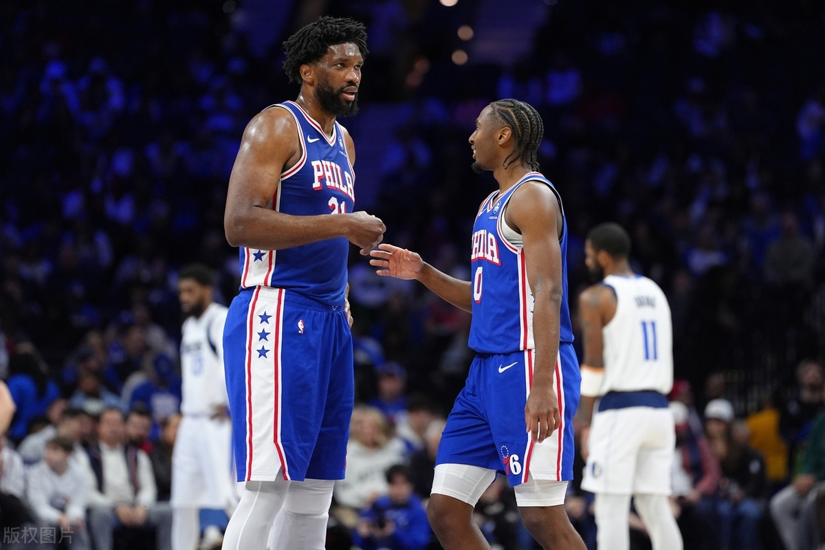 包含76人大胜黄蜂！恩比德关键时刻上演绝杀，球队获胜的词条