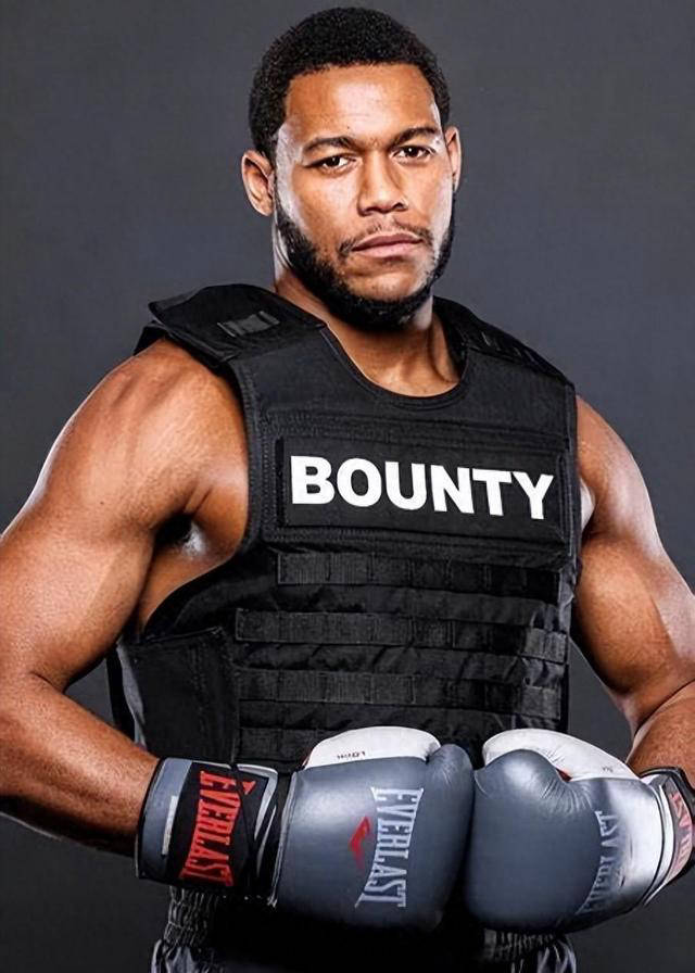 拳击球员突破自我，表现堪称完美的简单介绍