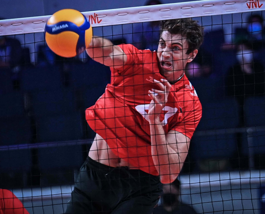 德国队逆转泰国队，辛杜状态火热