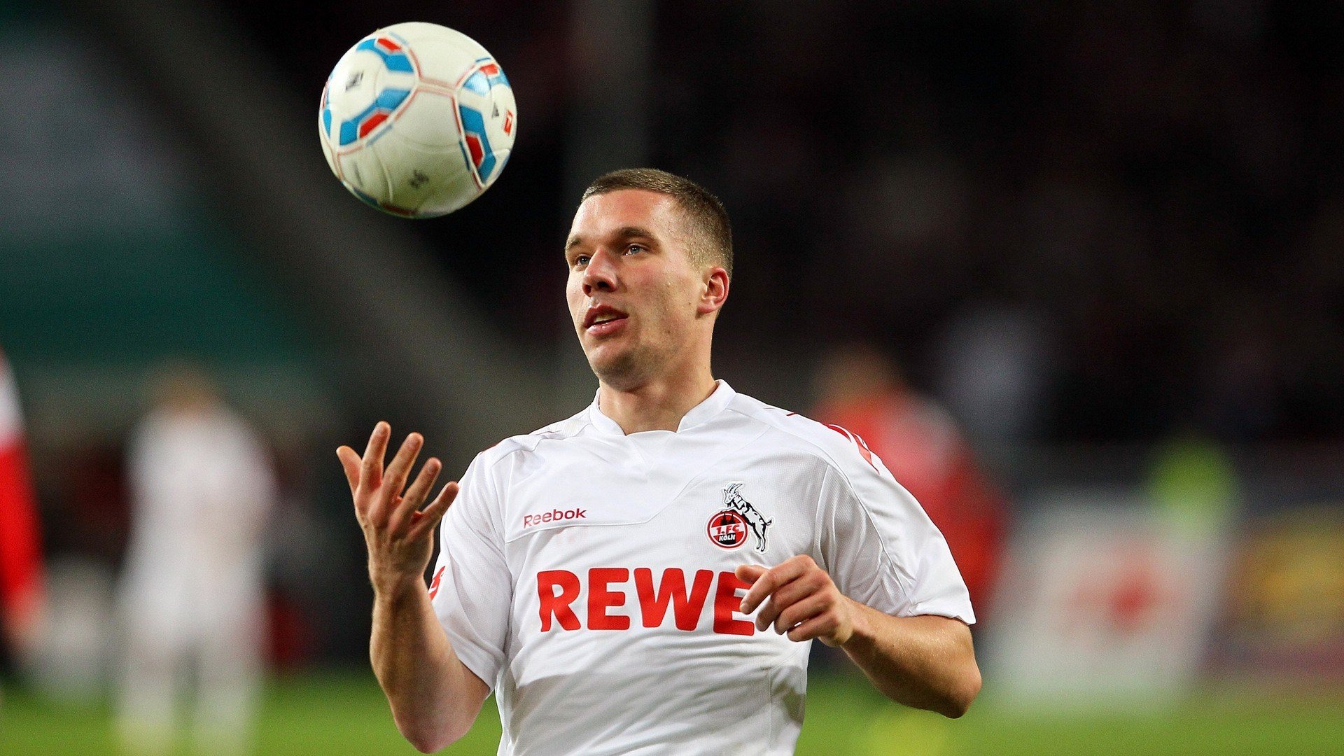 欧冠决赛之夜，爱德华兹一舞倾城，进攻端无人可挡