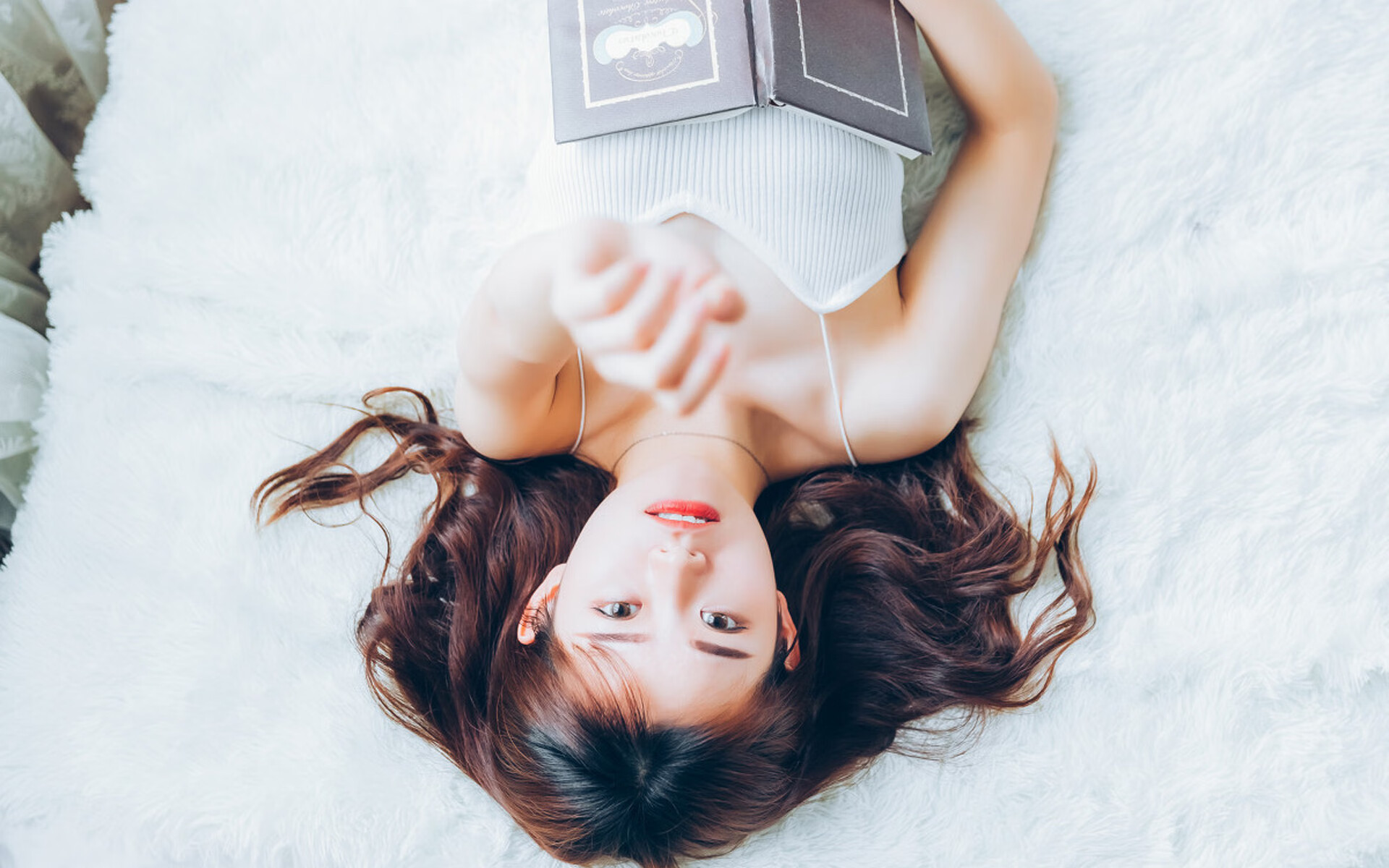 爱德华兹爆发助北京队打穿步行者，中美篮球对抗赛惊艳全场