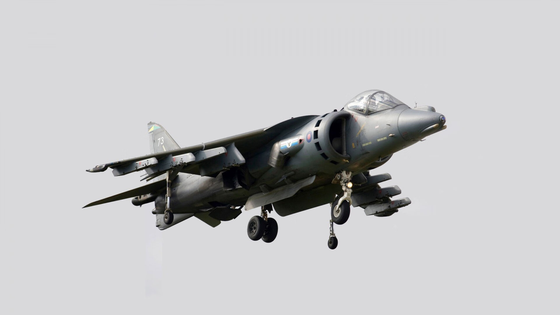 双线对决，F1街道赛焦点战与鹈鹕完胜火箭的激情之夜