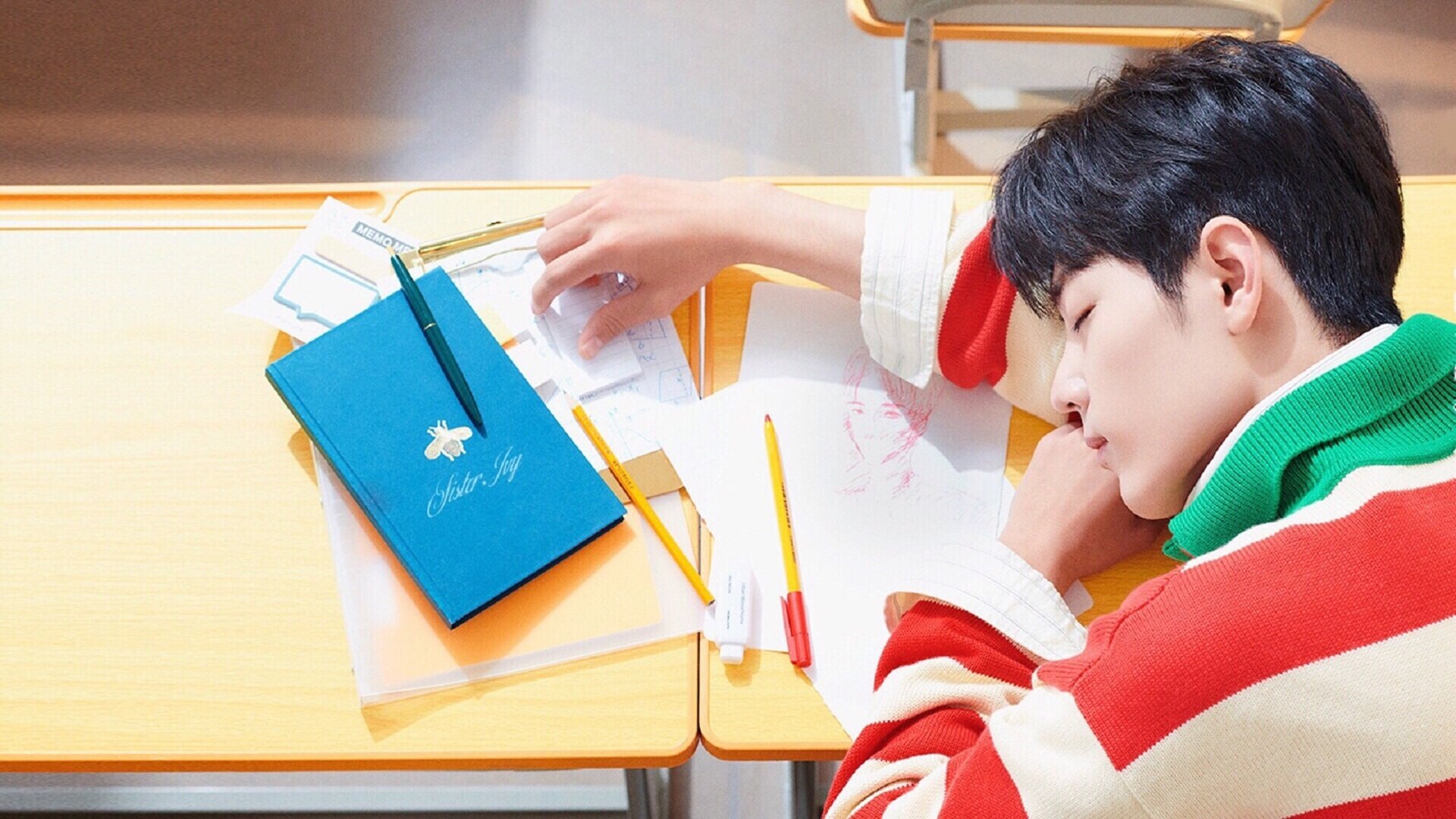 黄喜灿爆发与巴拉圭制霸皇家社会,足球世界的边缘革命与双线破壁