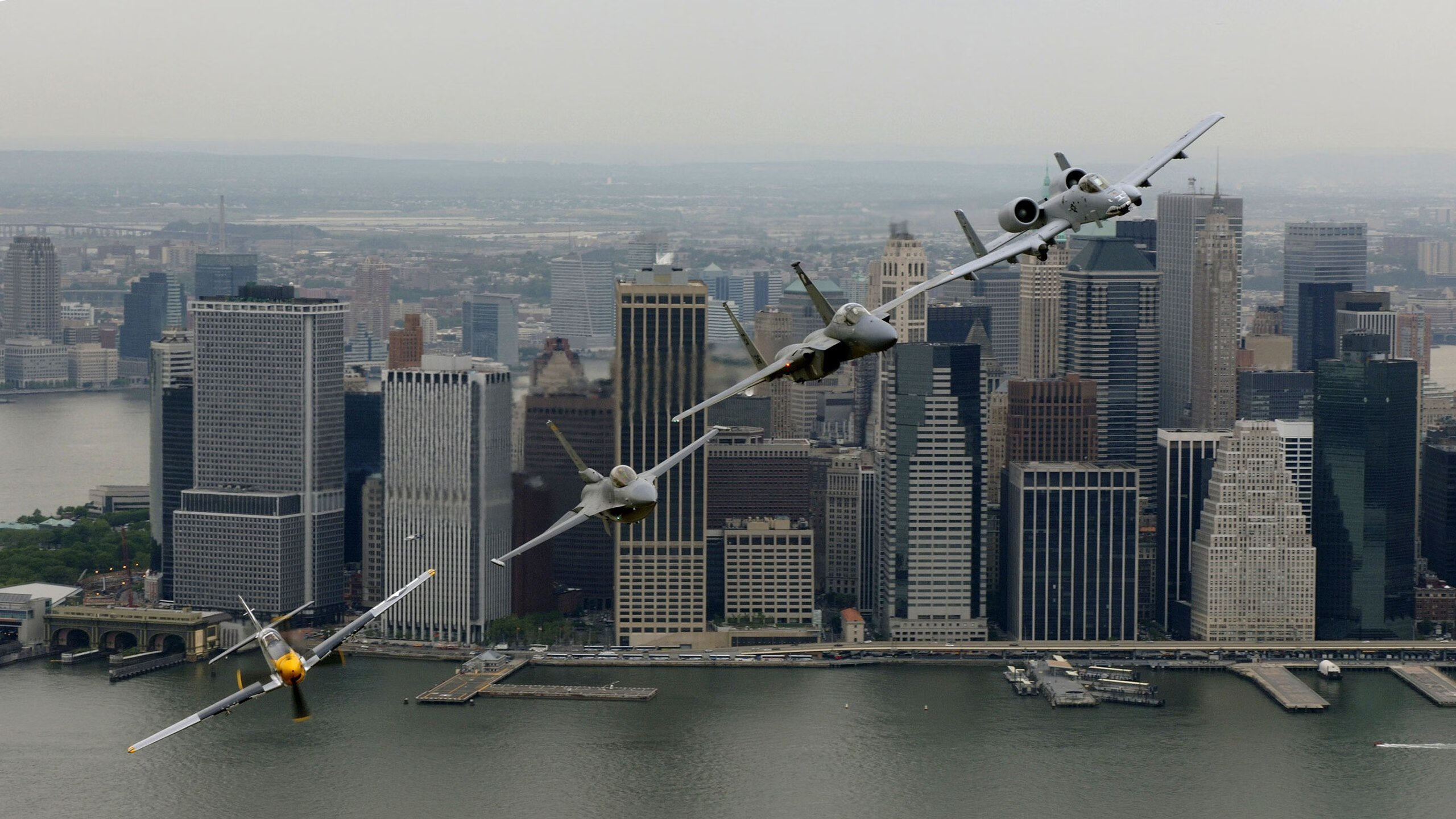 引擎轰鸣与绿茵心跳，卢卡库如何驱动团队的街道赛之夜