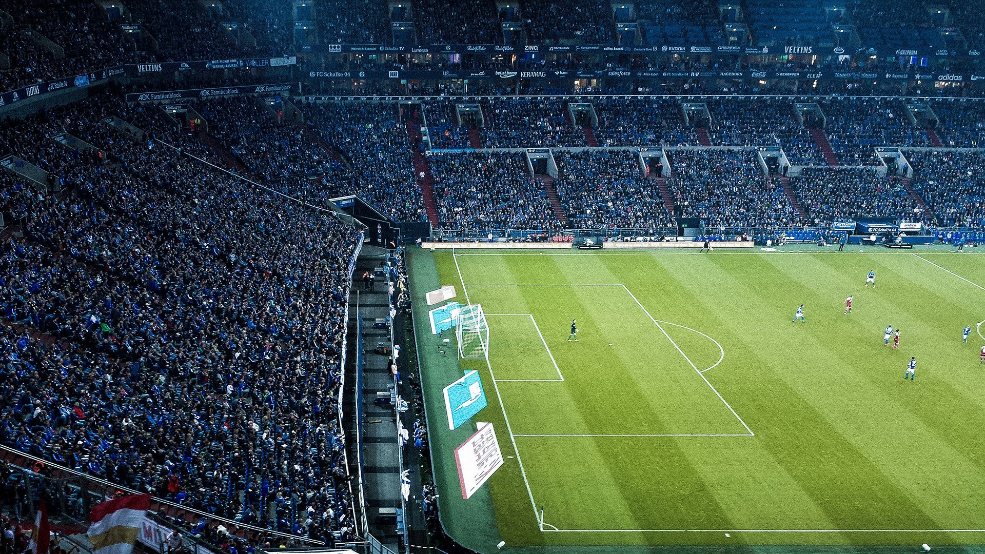 三笘薰在F1赛场超车英格兰足球 皇家社会主场上演立体压制